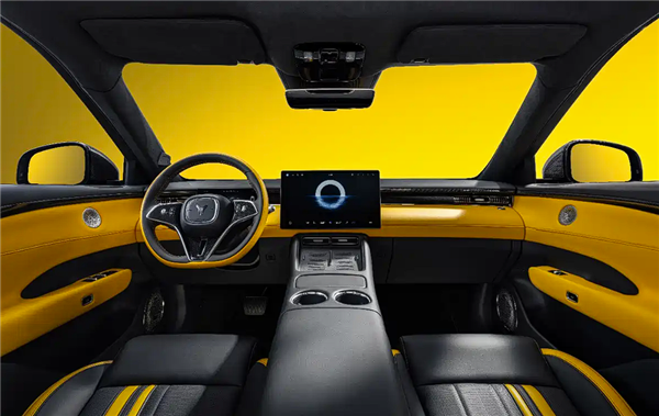 奇趣分分彩：27.99万元 岚图FREE+运动定制版上市：换装专属新皮肤