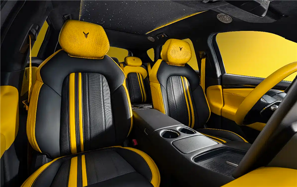 奇趣分分彩：27.99万元 岚图FREE+运动定制版上市：换装专属新皮肤